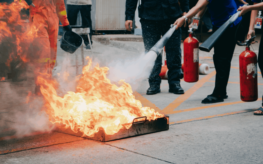 Brandschutzhelfer Ausbildung Online buchen: Kosten & DGUV-konform